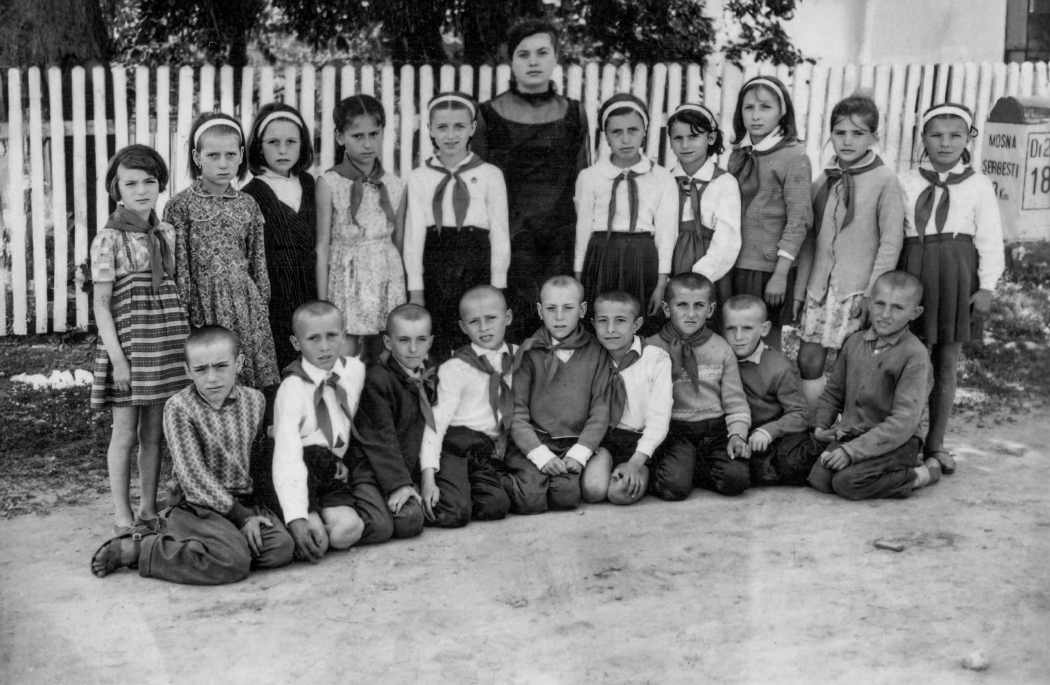 No_6_Mosna school_1967 No_6_Mosna school_1967